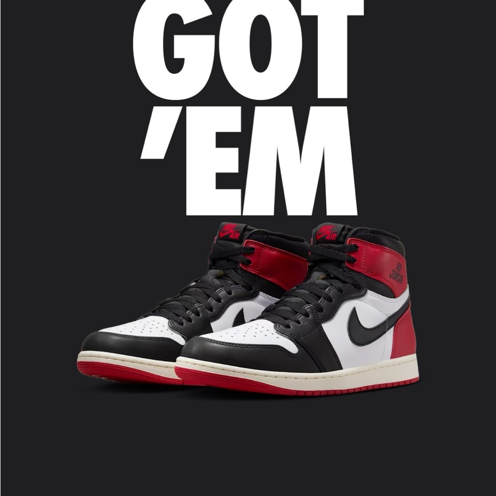 Nike Men's Black and Red Sneakers